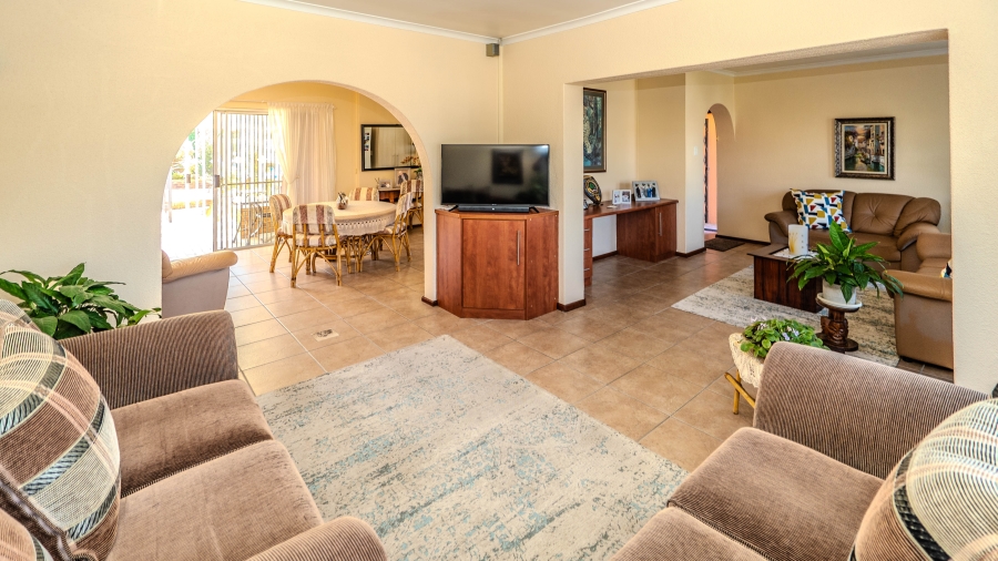 4 Bedroom Property for Sale in Morgenster Heights Western Cape